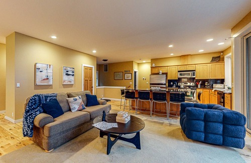 Shelton Casa | Waterfront home with private hot tub, patio, games, & gym room