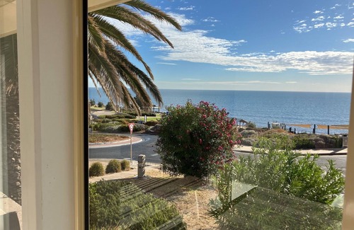 Adelaide Casa | Waterfront house at Hallet Cove