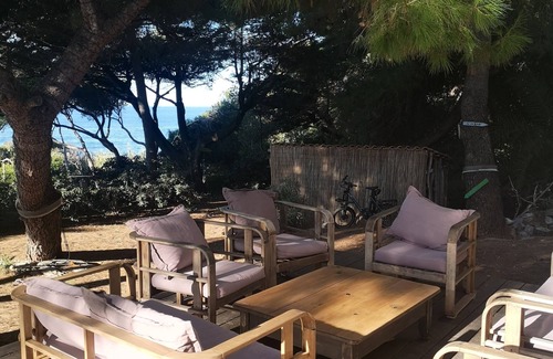 Carqueiranne Villa | Waterfront house