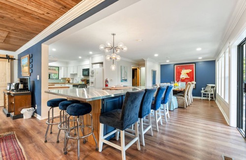 Shirley Casa | Waterfront House Game Room Fire Pit Pavilion