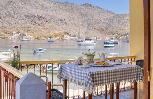 Pedi Casa | Waterfront House Pedi