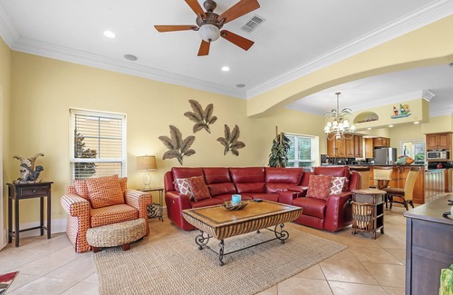 Sunset Pass Casa | 🏖️🏝️Waterfront-Inlet Beach-Pool & Hot Tub-Red Retreat