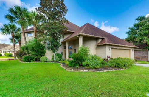Walden on Lake Conroe Casa | Waterfront Lake Conroe Home with Pool Access!
