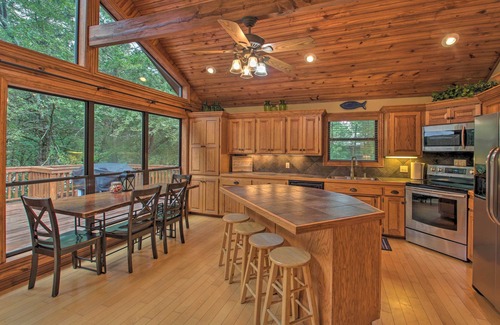 Scranton Casa | Waterfront Lake Dardanelle Inicio w / Dock & Fire Pit