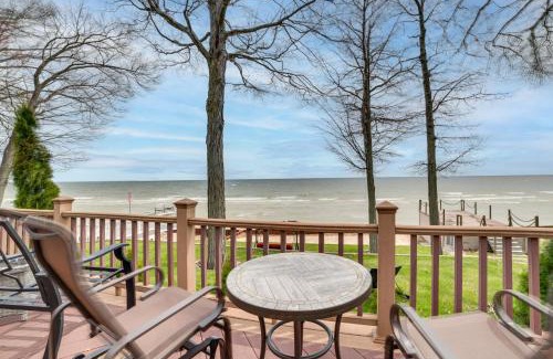 Tawas City Casa | Waterfront Lake Huron Home - Private Beach!