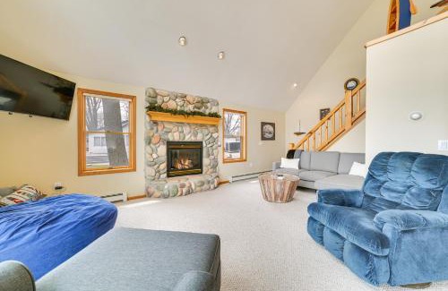 Tawas City Casa | Waterfront Lake Huron Home - Private Beach!
