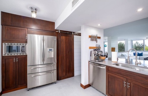 Sunshine Estates Casa | Waterfront Luxury Bayside Home, Maritime Modern