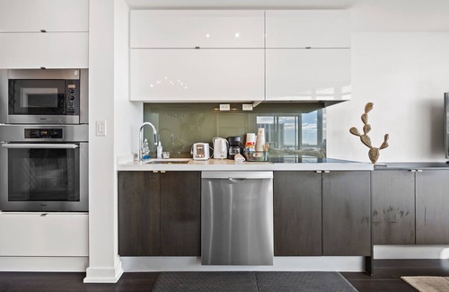 Bathurst Quay Condominio | WATERFRONT LUXURY CONDO IN DOWNTOWN TORONTO WITH FREE PARKING