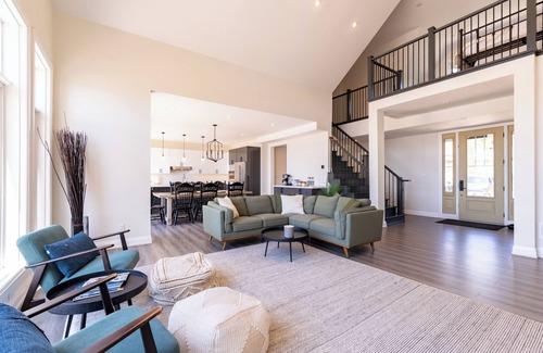 Tay Cabaña | Waterfront Luxury Vacation Home with Stunning Sunsets and Sandy Shoreline