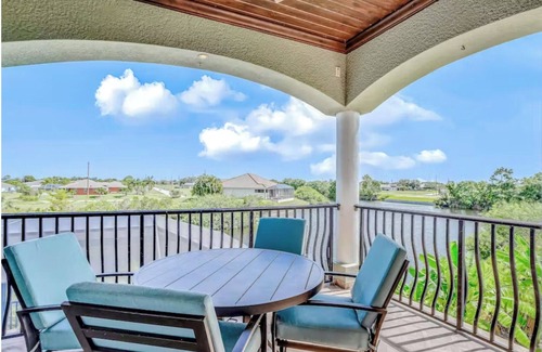 Mariner Casa | Waterfront Mediterranean Mansion