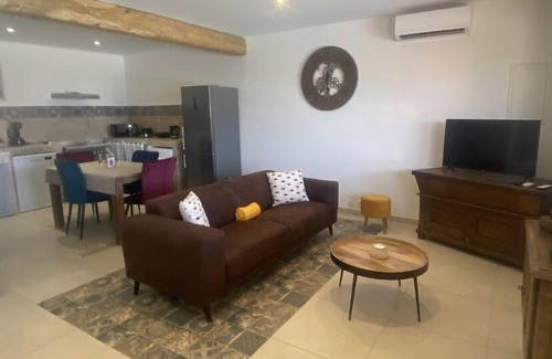 Sari-Solenzara Casa | Waterfront mini-villa with private pool