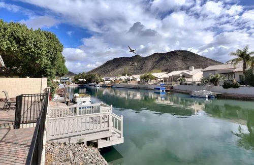 Arrowhead Lakes Casa | Waterfront Modern Retreat W/Mountain Views, Hot Tub, Gigablast Internet, NetFlix & More!