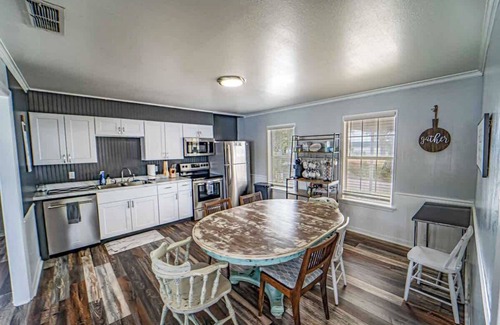 Graford Casa | Waterfront No Wake Cove 1 Min to Boat Ramp