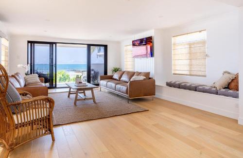 Cooee Bay Casa | Waterfront On Wattle