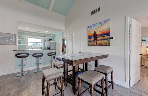 Key Allegro Casa | Waterfront Paradise-New Pool, Firepit, Boat Dock, 100yd from Littlebay