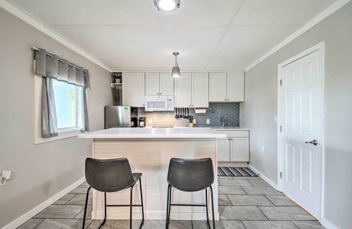 Perdido Key Coves One Apartamento | Waterfront Pensacola Retreat: Walk to Beach!