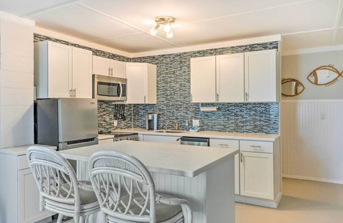 Perdido Key Coves One Apartamento | Waterfront Pensacola Getaway, Walk to Beach!