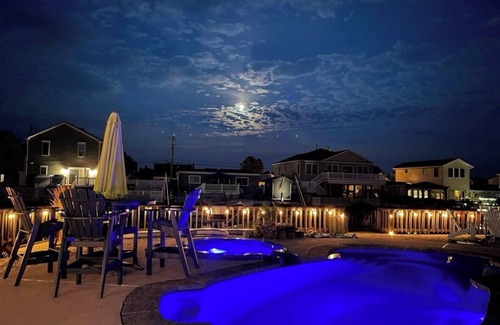 Beach Haven West Casa | Waterfront-Pool-Hot Tub-Fenced in Yard-Minutes to LBI Beaches-Shore Retreat