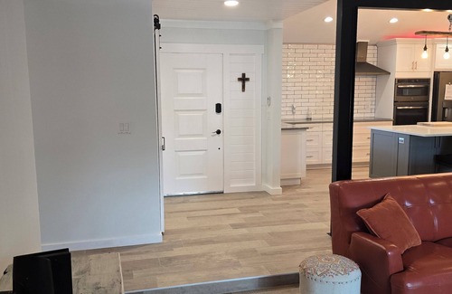 Bay Crest Park Casa | Waterfront-Pool-Pet Friendly