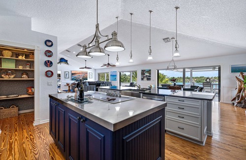 Jupiter Casa | Waterfront & Private Beach