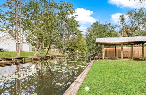 Covington Casa | Waterfront Property