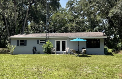 Inverness Casa | Waterfront Retreat with Kayaks
