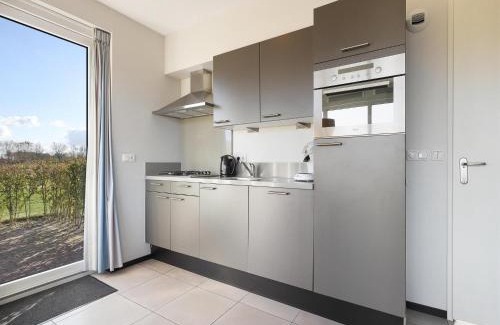 Nieuwvliet Casa | Waterfront Stay Near Beach