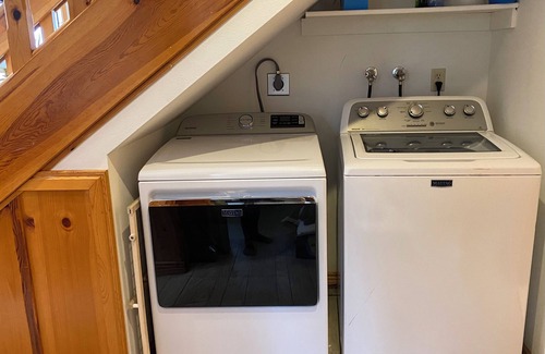 Eastsound Cabina | Waterfront sunset cabin - 2 bedrooms + sleeping loft