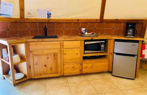 Seguin Casa | Waterfront Teepee 2 Red Fox