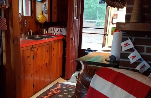 Denmark Cabina | Waterfront Traditional Maine Camp