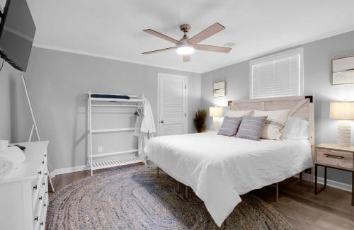 Sneads Ferry Casa | Waterfront Vacation Home near Camp Lejeune