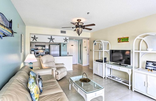 Burnt Store Marina Condominio | ¡NUEVO! Condominio frente al mar en Punta Gorda con piscina y puerto deportivo