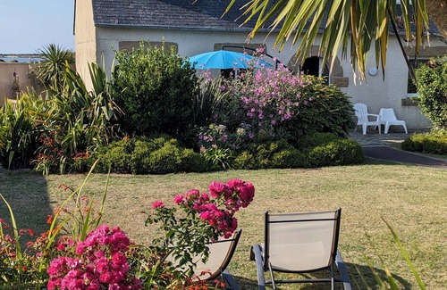 Plougoulm Villa | 3 ESTRELLAS VISTAS AL MAR Y PLAYAS DIRECTO CERCA DE ROSCOFF GARDEN CLOS GR34