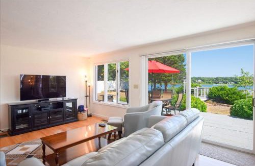 Eastham Casa | Waterfront with Private Dock