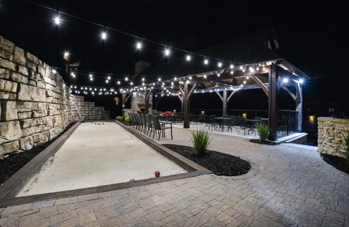 Indian Point Casa | WaterMill Cove Resort 8Bed Lakefront Lodge 2 miles to SDC HUGE POOL