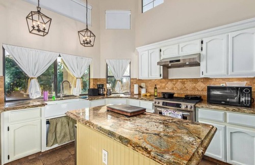 Saguaro Point Casa | Water’s Nice. Spacious. Heated Pool. Billiards. BBQ. Baby Grand.