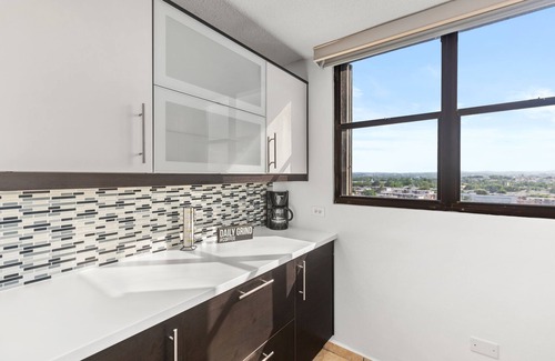 Punta Las Marias Apartamento | Waterside Flat With Garage and Easy Beach Access