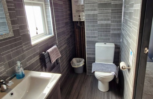 Sandilands Cabina | Waterside Lodge - Dog Friendly, Sutton on Sea