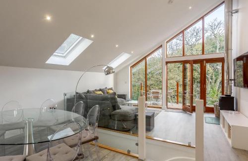 Rastrick Casa | Waterside Lodge One - Uk33351