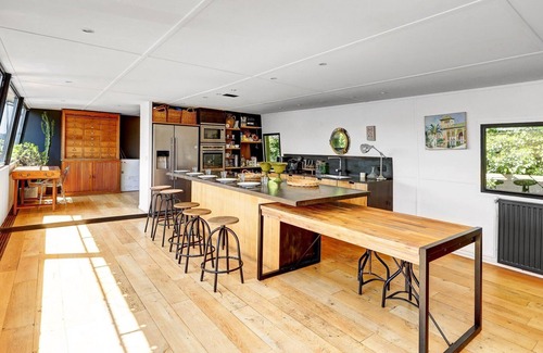 Boulogne-Billancourt Alquiler De Eote | Waterside Retreat – Calm & Elegance in Saint-Cloud