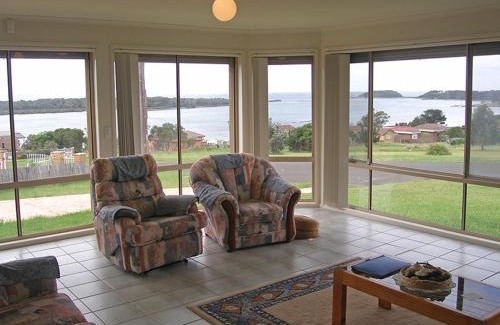 Orient Point Casa | Waterview House