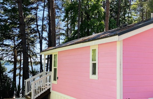 Steele Creek Cabina | Waterview Studio Cabin With Private Porch #10 at Long Cove Resort by Redawning
