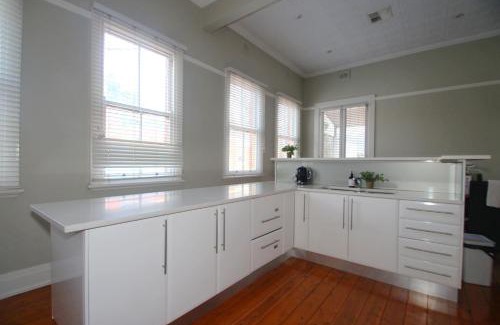 Wagga Wagga Apartamento | Waterviews - Hidden Gem in CBD - Sleeps 10