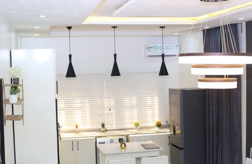 Utako Casa | WATFORD SAM APARTMENTS