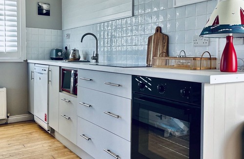 Garryvoe Casa | Wavecrest Holiday Cottage