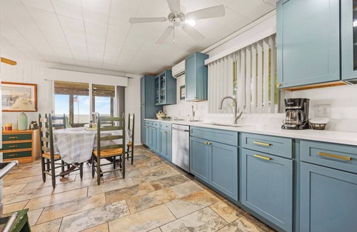 Colington Casa | Waveney Cottage en Point Harbor Soundfront Casa de 2 habitaciones con muelle privado