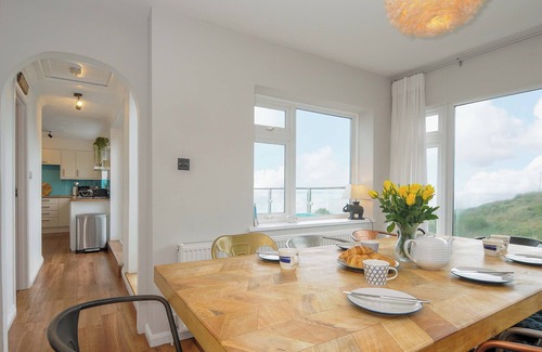 Downderry Cabaña | WAVES EDGE, pet friendly, country holiday cottage in Looe