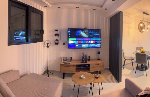 Zelenika Apartamento | Waves & Peaks Retreat – Modern Comfort with Mountain Views