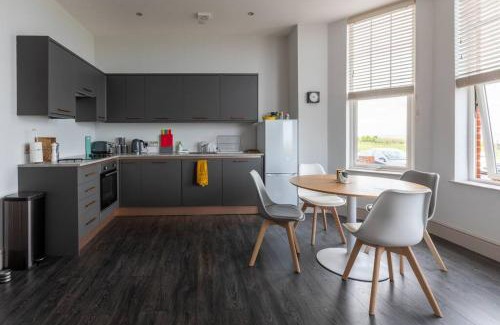 Cliftonville Apartamento | Waves@Walpole - 2 Bed Flat with Amazing Sea Views