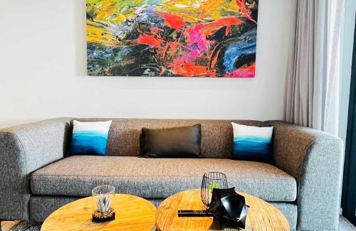 Redhill Apartamento | Wavescapes Surfers Lookout Stay
